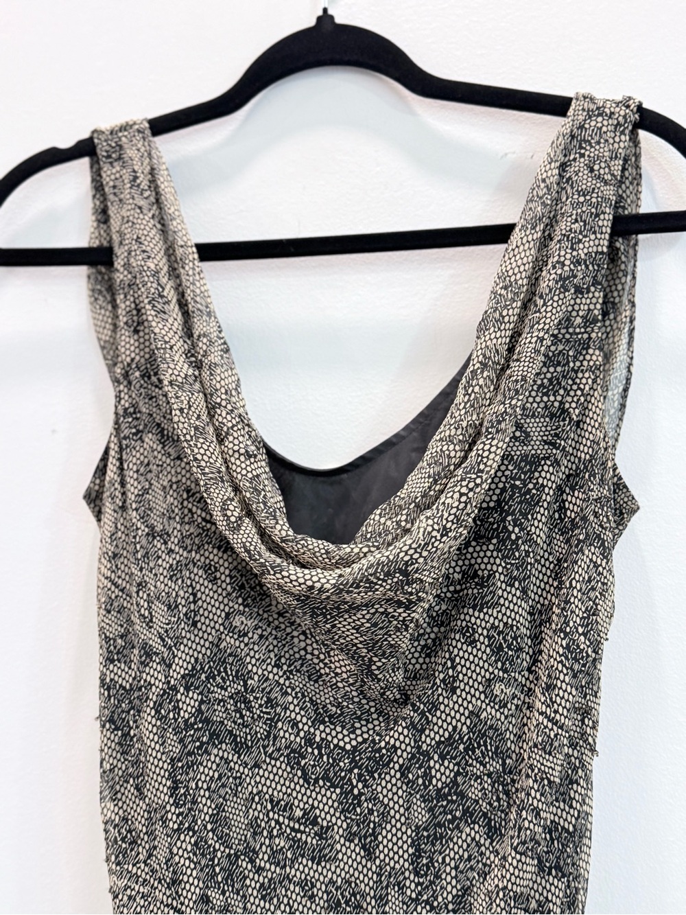 Bias cut 100% Silk Women's Gray Patterned Cowl Neck Maxi Dress 8-10 (Med-Large) - Picture 2 of 6